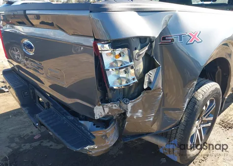 2022 Ford F-150 Xl z USA, uszkodzony, nr VIN 1FTEW1C54NKF20442